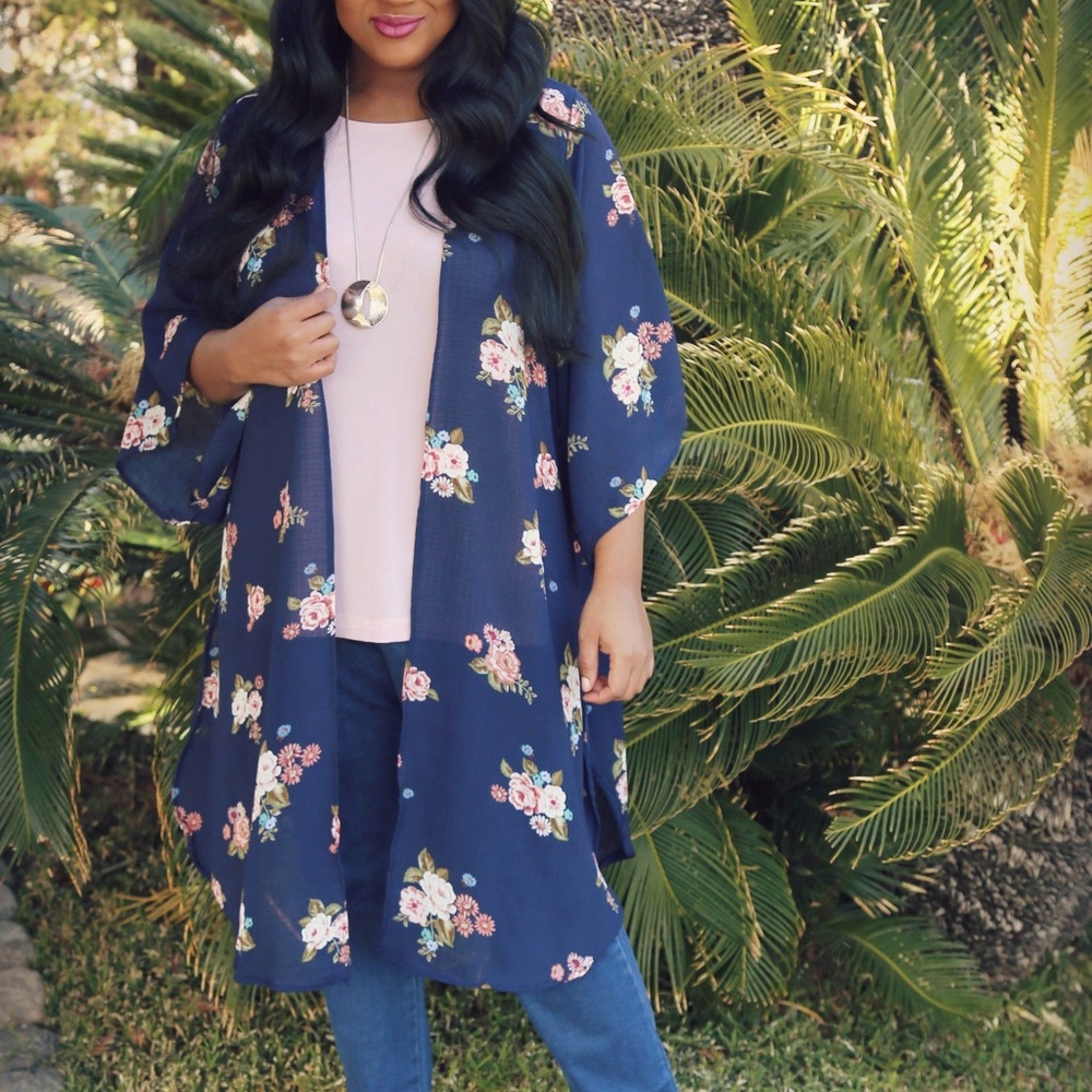 1x/2x New Plus Size Blue Floral Kimono - Picture 4 of 4